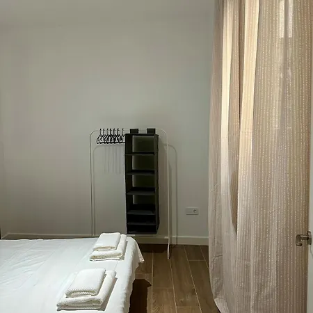 Apartment In Triana
